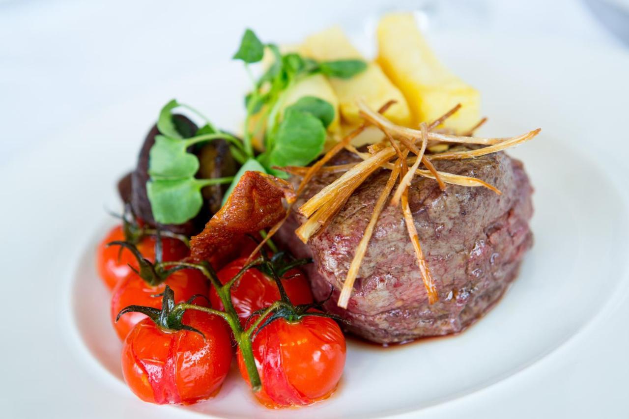 Applegarth Villa Hotel & Restaurant (Adults Only) วินเดอร์เมียร์ ภายนอก รูปภาพ