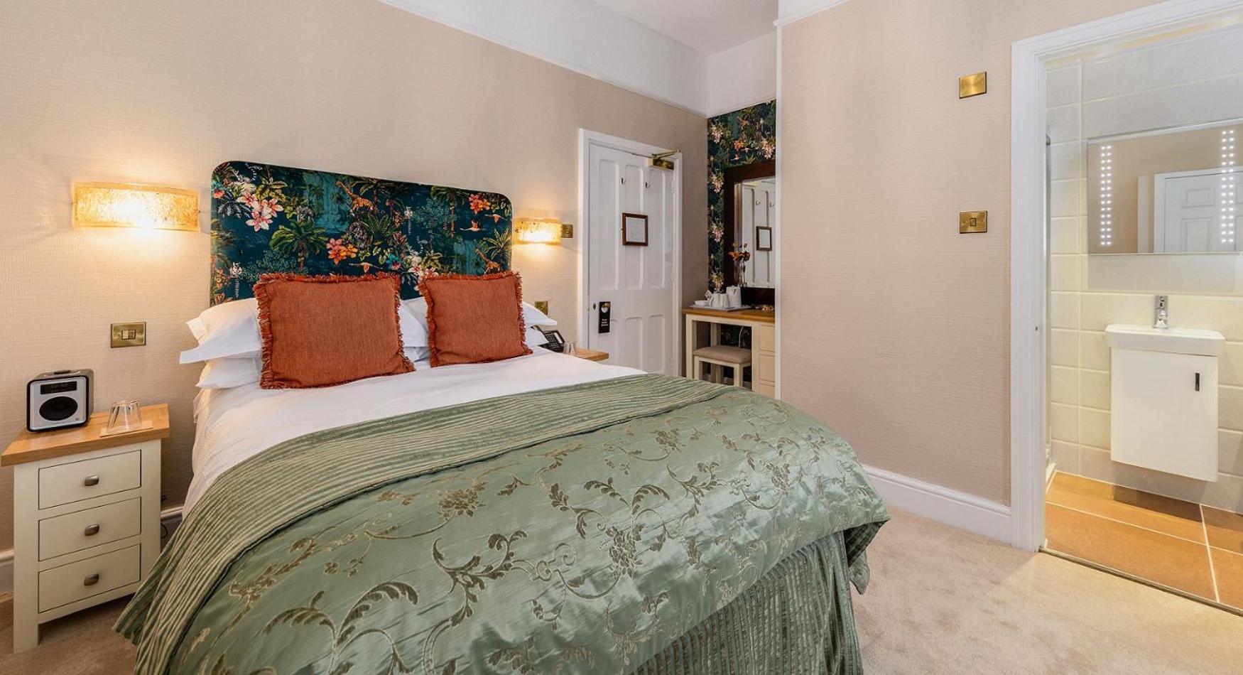 Applegarth Villa Hotel & Restaurant (Adults Only) วินเดอร์เมียร์ ภายนอก รูปภาพ