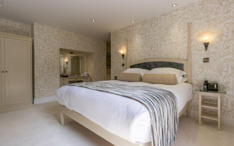 Applegarth Villa Hotel & Restaurant (Adults Only) วินเดอร์เมียร์ ภายนอก รูปภาพ